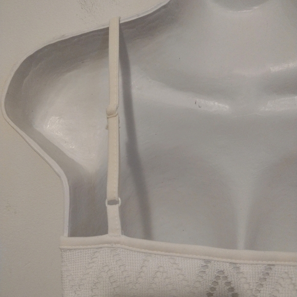 No Comment. - White Lace Sleeveless Romper - Picture 11 of 14